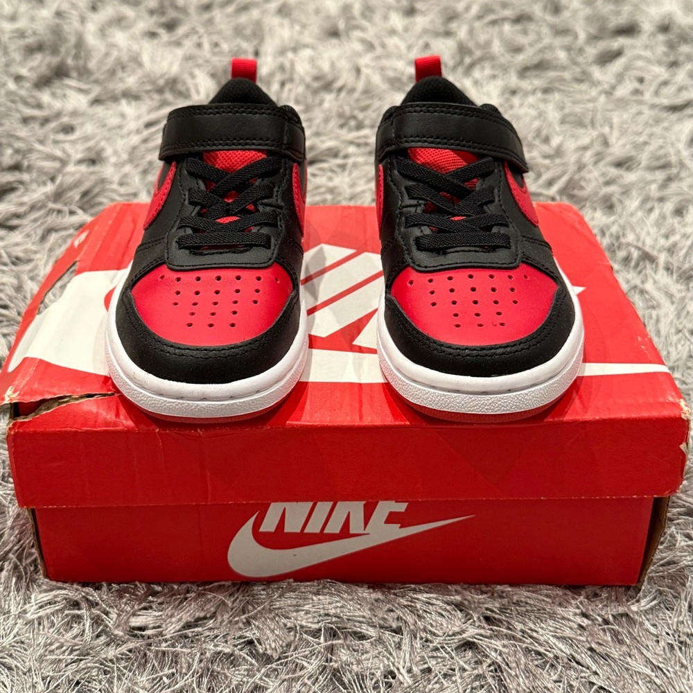 Nike Court Borough Low Recraft. PS 11C